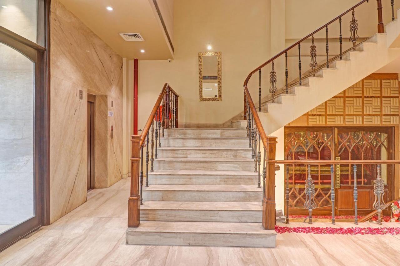 Oyo Townhouse 934 L'Elegant Hotel & Banquetby Ace Manor Ghaziabad Bagian luar foto