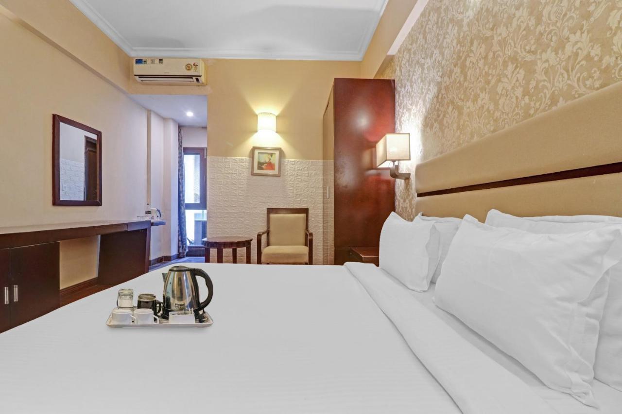Oyo Townhouse 934 L'Elegant Hotel & Banquetby Ace Manor Ghaziabad Bagian luar foto