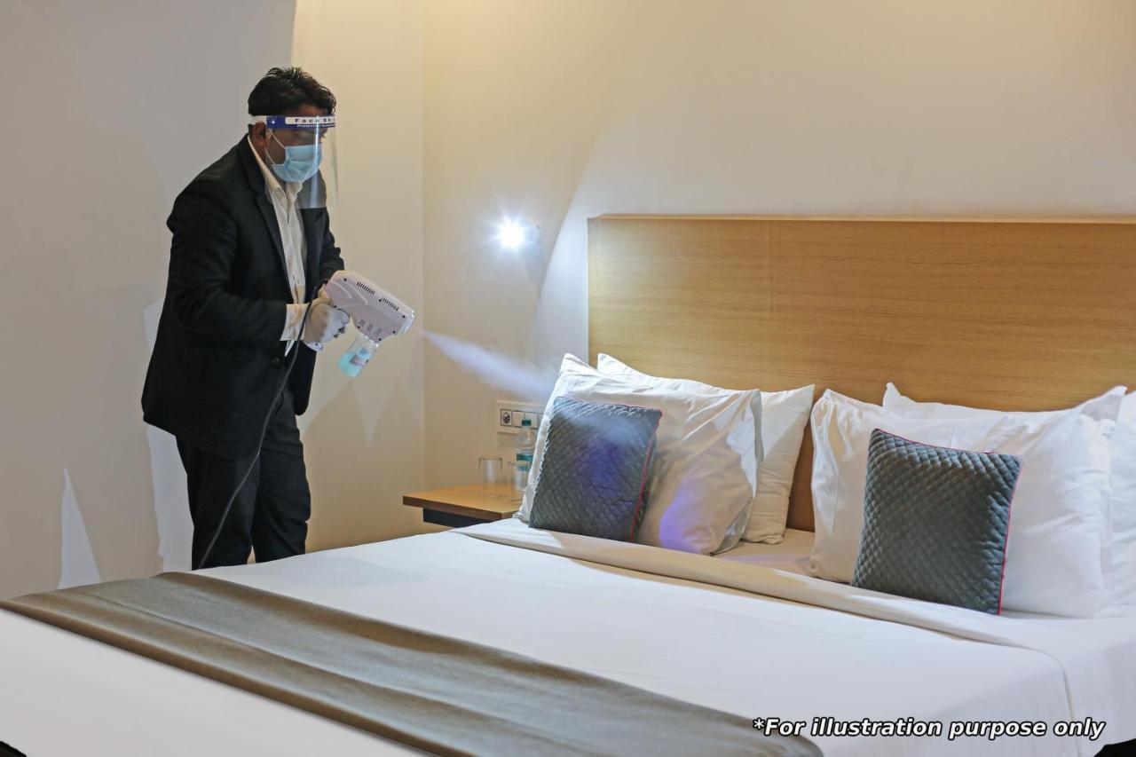 Oyo Townhouse 934 L'Elegant Hotel & Banquetby Ace Manor Ghaziabad Bagian luar foto