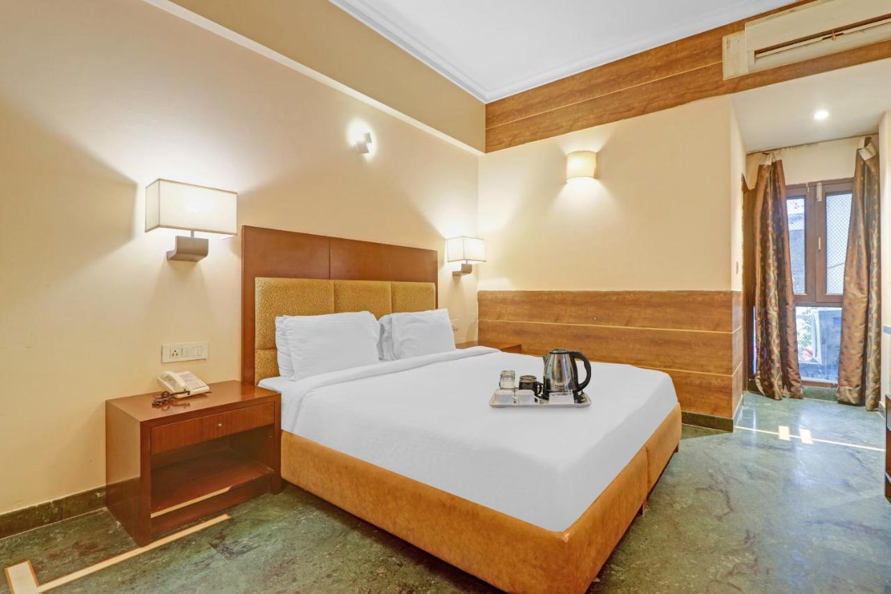 Oyo Townhouse 934 L'Elegant Hotel & Banquetby Ace Manor Ghaziabad Bagian luar foto